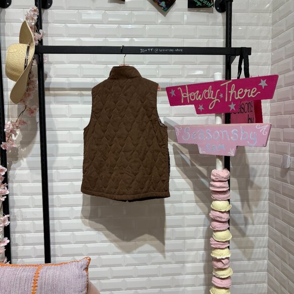 Quilted Zip-Up Vest- C5437 - Picture 2 of 2